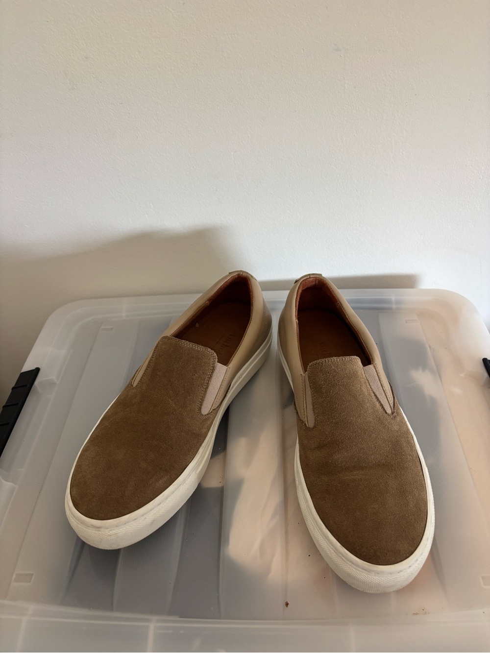 Women’s Slip-On Suede Sneakers - Tan